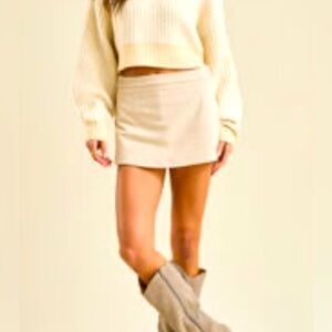 Altar’d State Kenna corduroy mini skirt/skort in ivory, size XXL